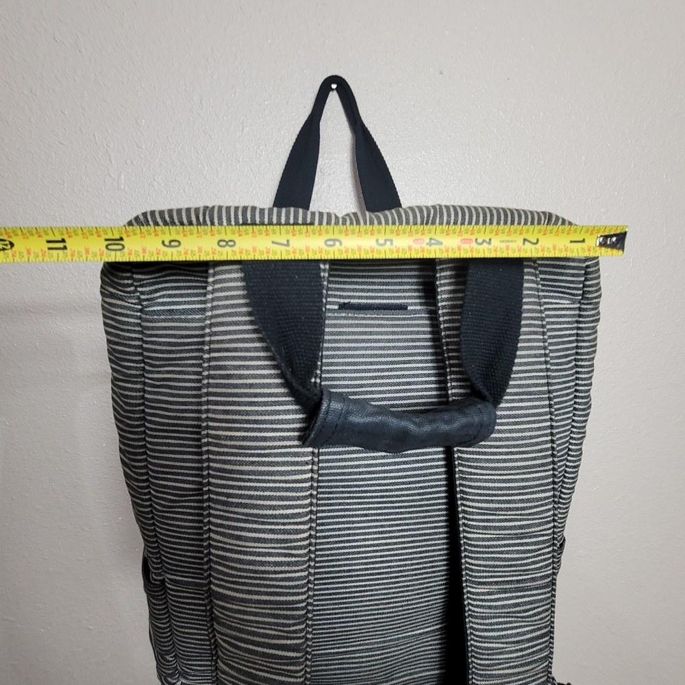 HEX INSTINCT CONVERTIBLE BACKPACK GREY WOVEN - Picture 10 of 14